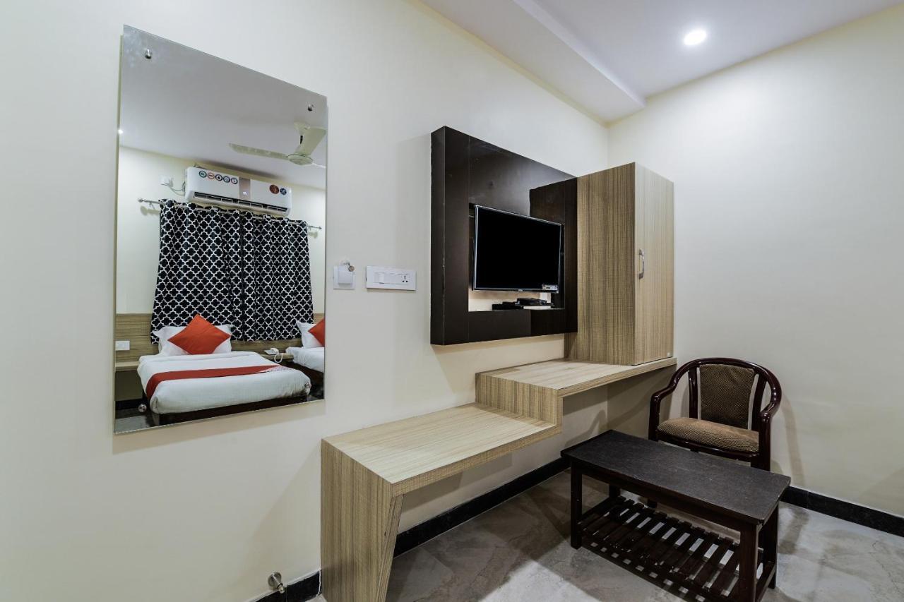 The Elite Inn Visakhapatnam Exterior foto